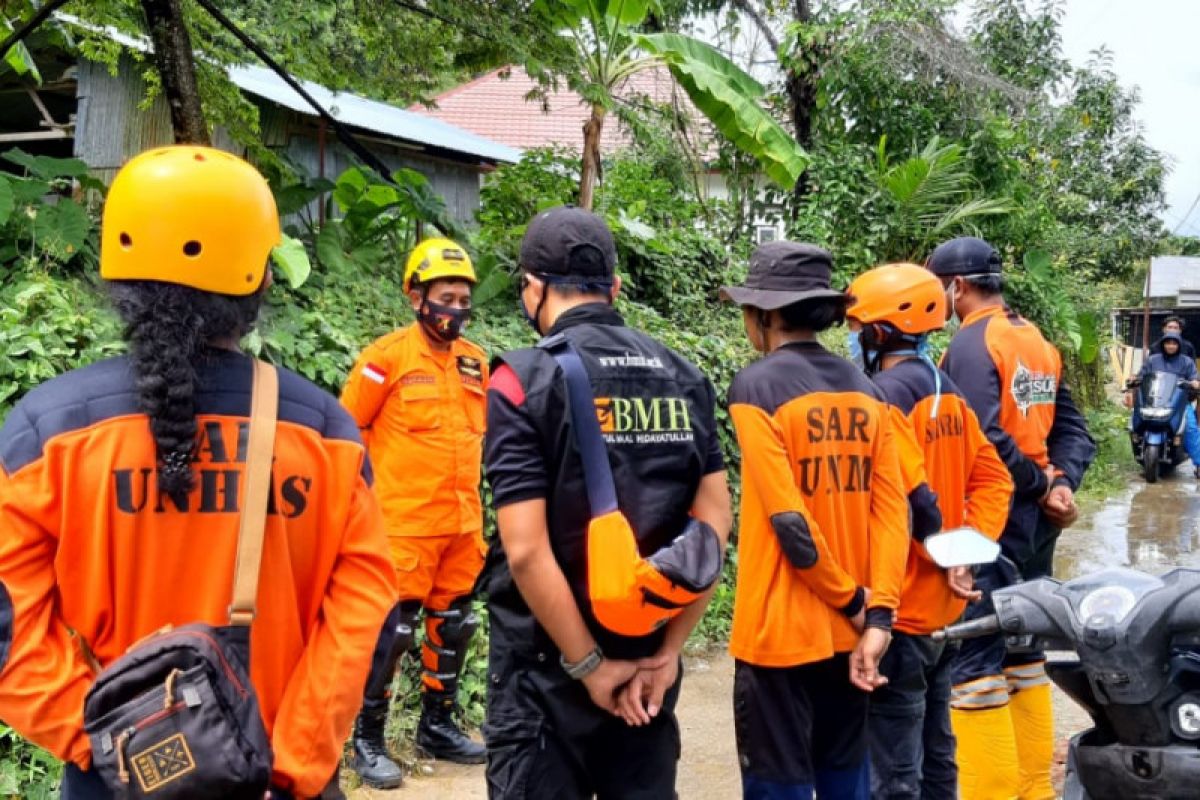 Unhas bebaskan UKT bagi mahasiswa terdampak bencana Sulbar