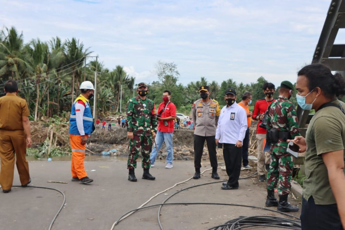 Mensos RI kunjungi Halmahera Utara yang terdampak  banjir