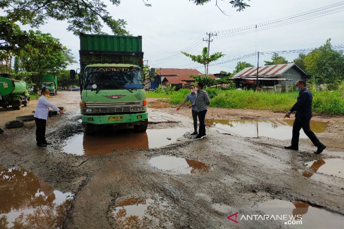 Peningkatan jalan Kotim tertinggal dibanding laju investasi