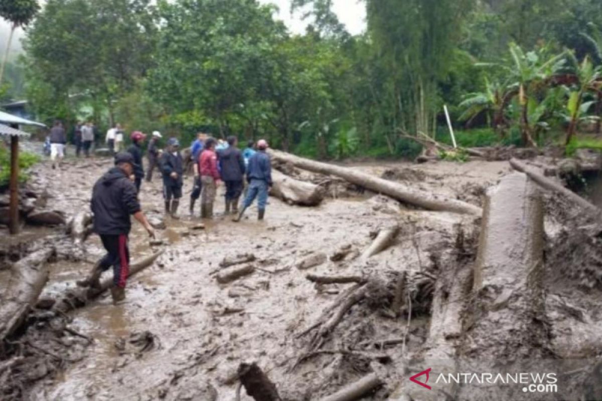 Banjir bandang di kawasan Puncak Bogor tidak akibatkan korban jiwa