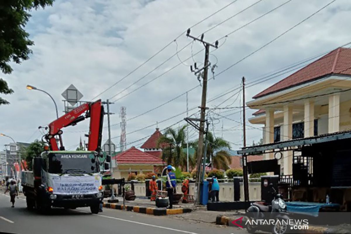 Separuh Kota Mamuju masih gelap gulita