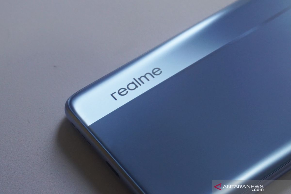 Krisis chip, realme pastikan persediaan ponsel di Indonesia aman