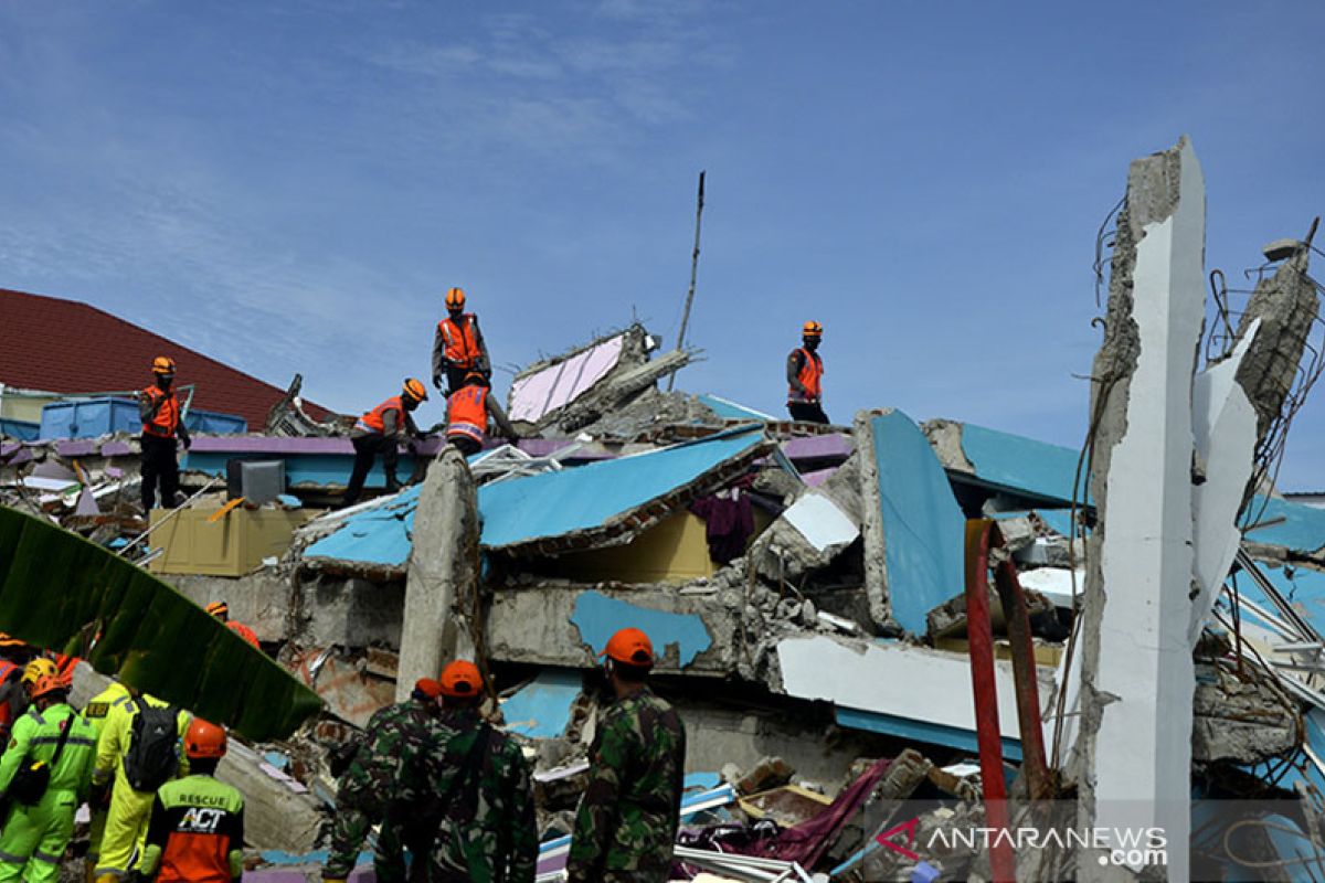 Peneliti: Penggunaan bahan bangunan ringan lebih tahan gempa