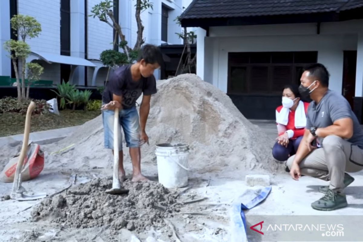 Kasad beri perhatian pekerja bangunan di Mabesad