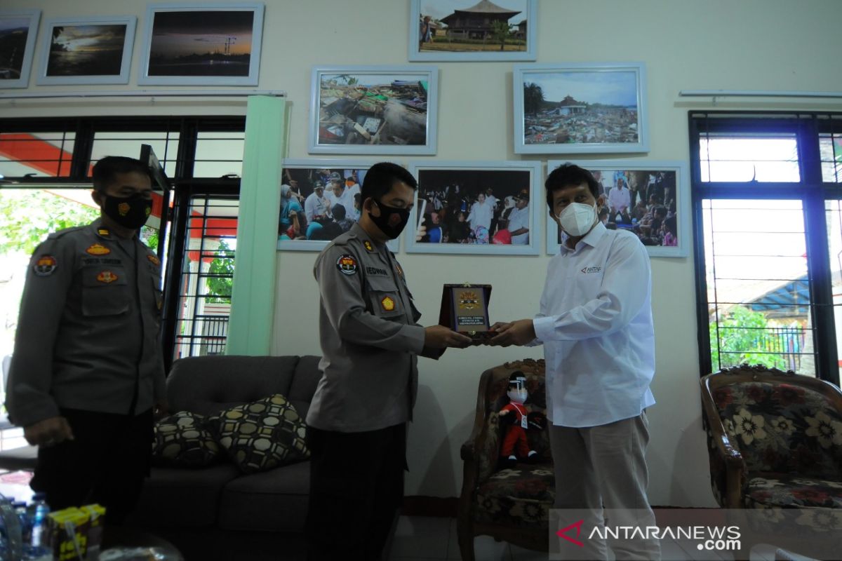 Humas Polda Lampung kunjungan ke kantor Perum LKBN ANTARA Biro Lampung