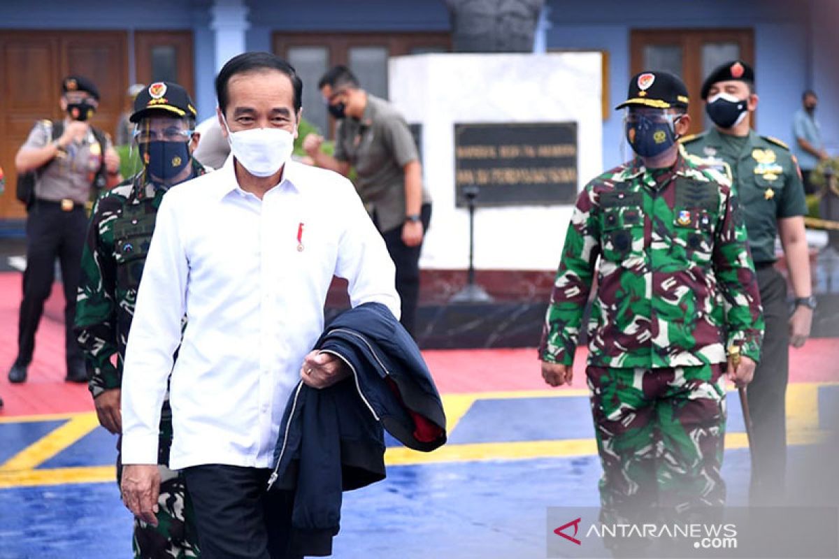 Presiden Jokowi  apresiasi kerja Tim Sar Gabungan evakuasi Sriwijaya SJ-182