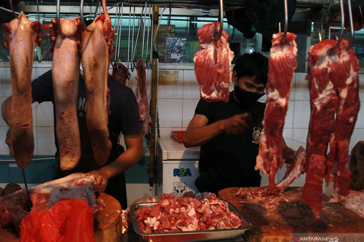 Pemkot Jakbar cek daging sapi terkait rencana mogok massal pedagang