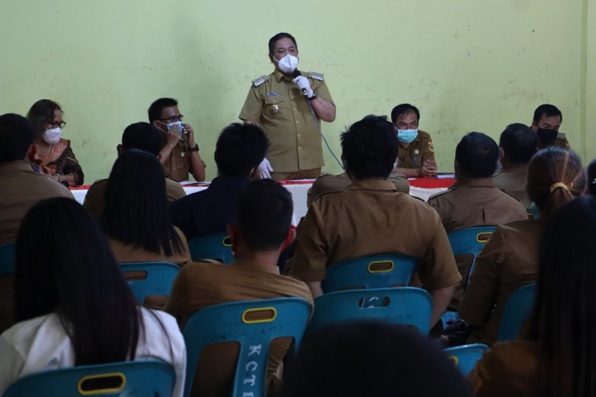 Bupati Dairi hadiri sosialisasi percepatan penyusunan dan penetapan APBDes 2021