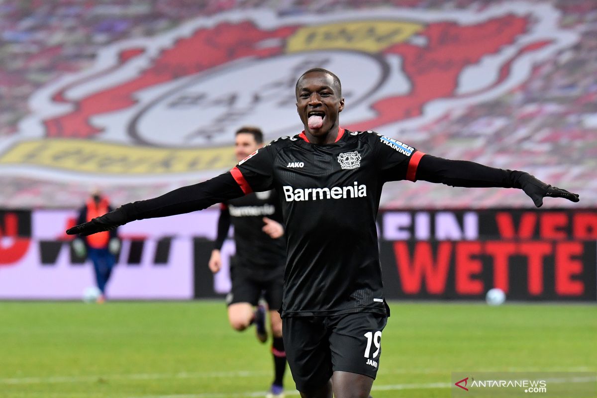 Moussa Diaby tampil gemilang membantu Leverkusen tundukkan Dortmund