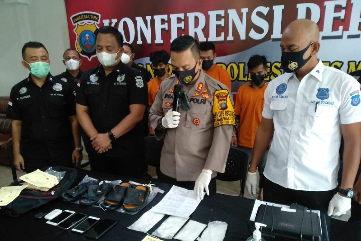 Polrestabes Medan tangkap empat kurir 415 gram sabu asal Aceh