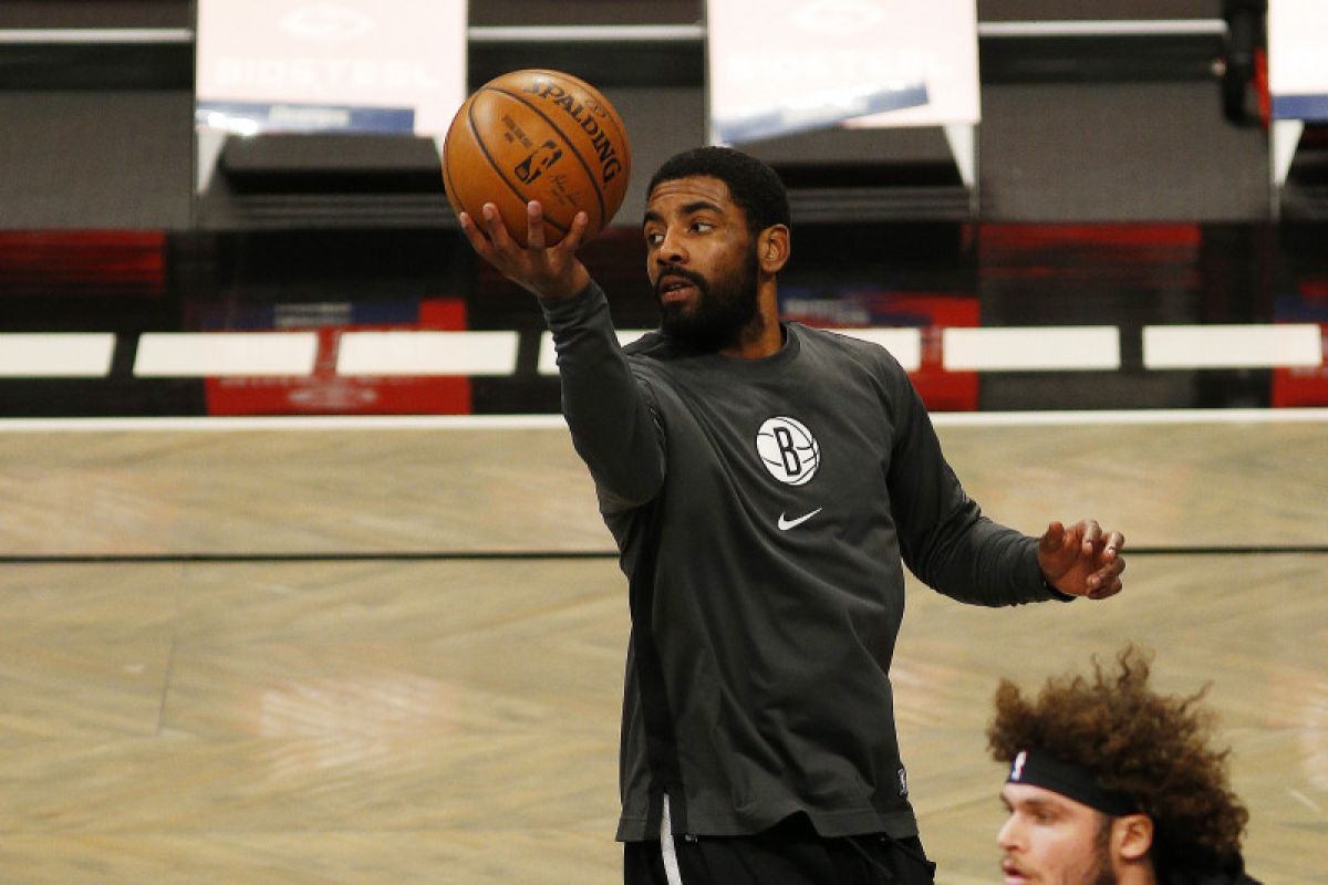 Kyrie Irving kembali perkuat lagi Nets