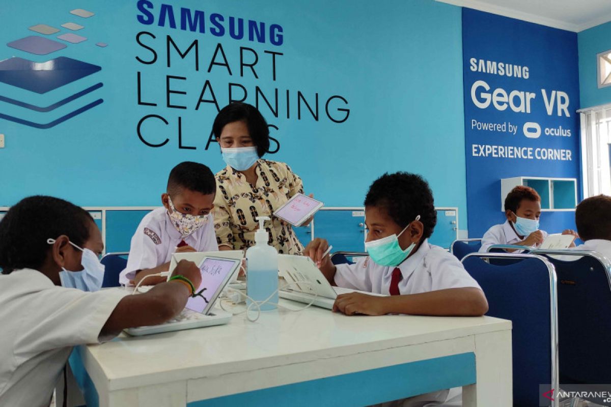 Samsung beri pelatihan teknologi di Biak, Papua