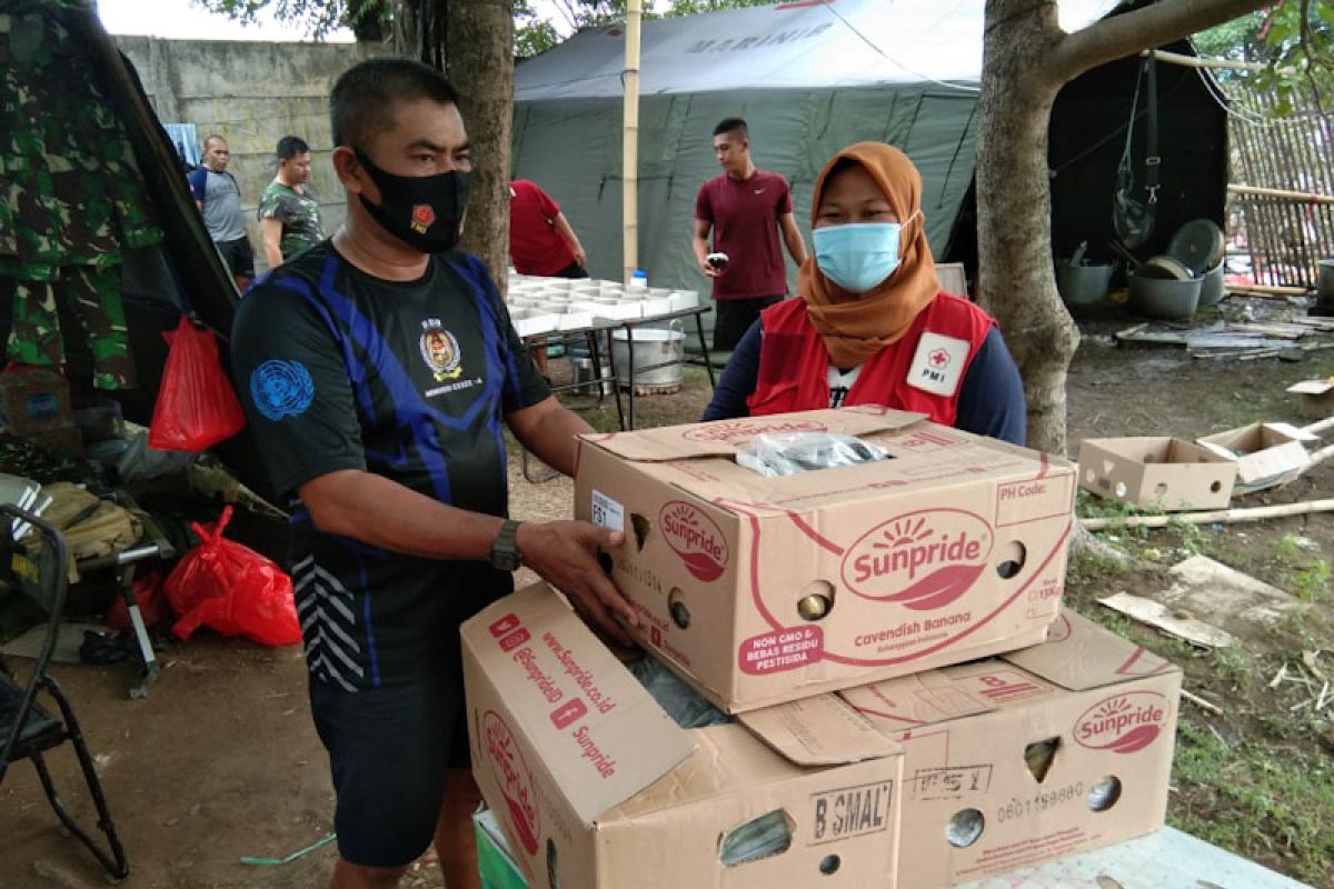 Sunpride donasikan buah-buahan untuk petugas dan tenaga medis
