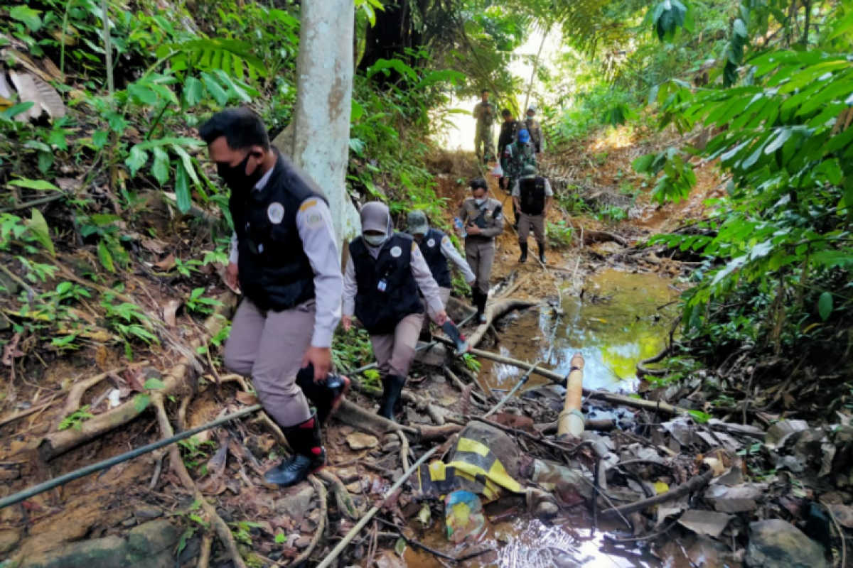 Karantina Pertanian patroli gabungan di batas RI-Malaysia wilayah Kalbar