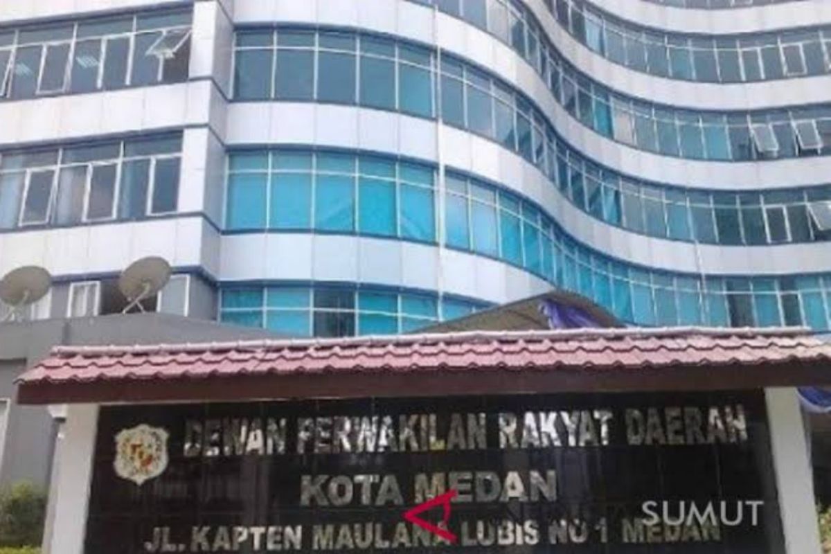 Dua staf terkonfirmasi, DPRD Kota Medan berlakukan WFH