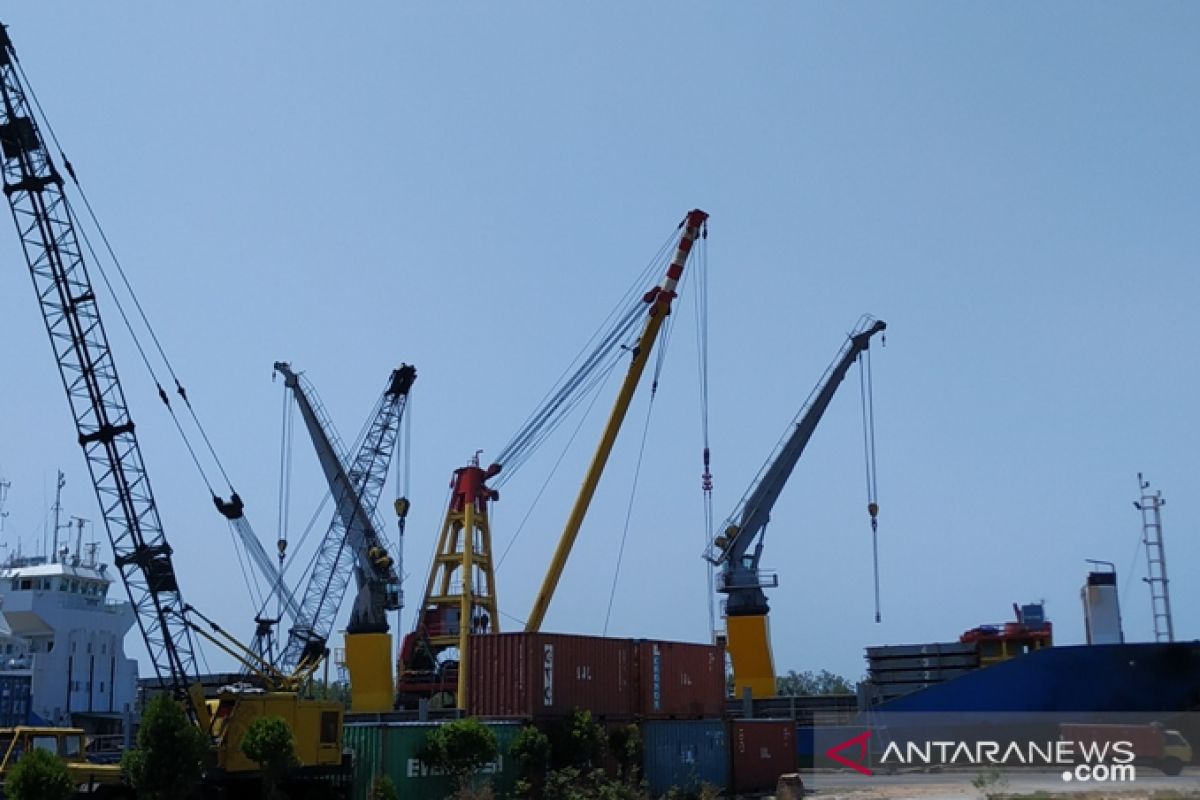 Penerimaan pajak bea cukai Bangka Belitung capai 203,85 persen