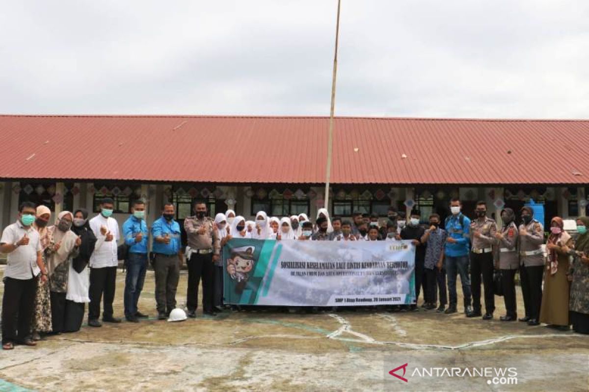 PT Mifa Bersaudara gandeng Polres Aceh Barat sosialisasi keselamatan Lalu-Lintas