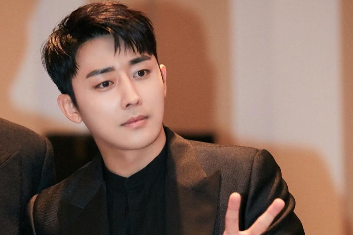 Aktor Son Ho-jun hengkang dari YG Entertainment setelah 5 tahun