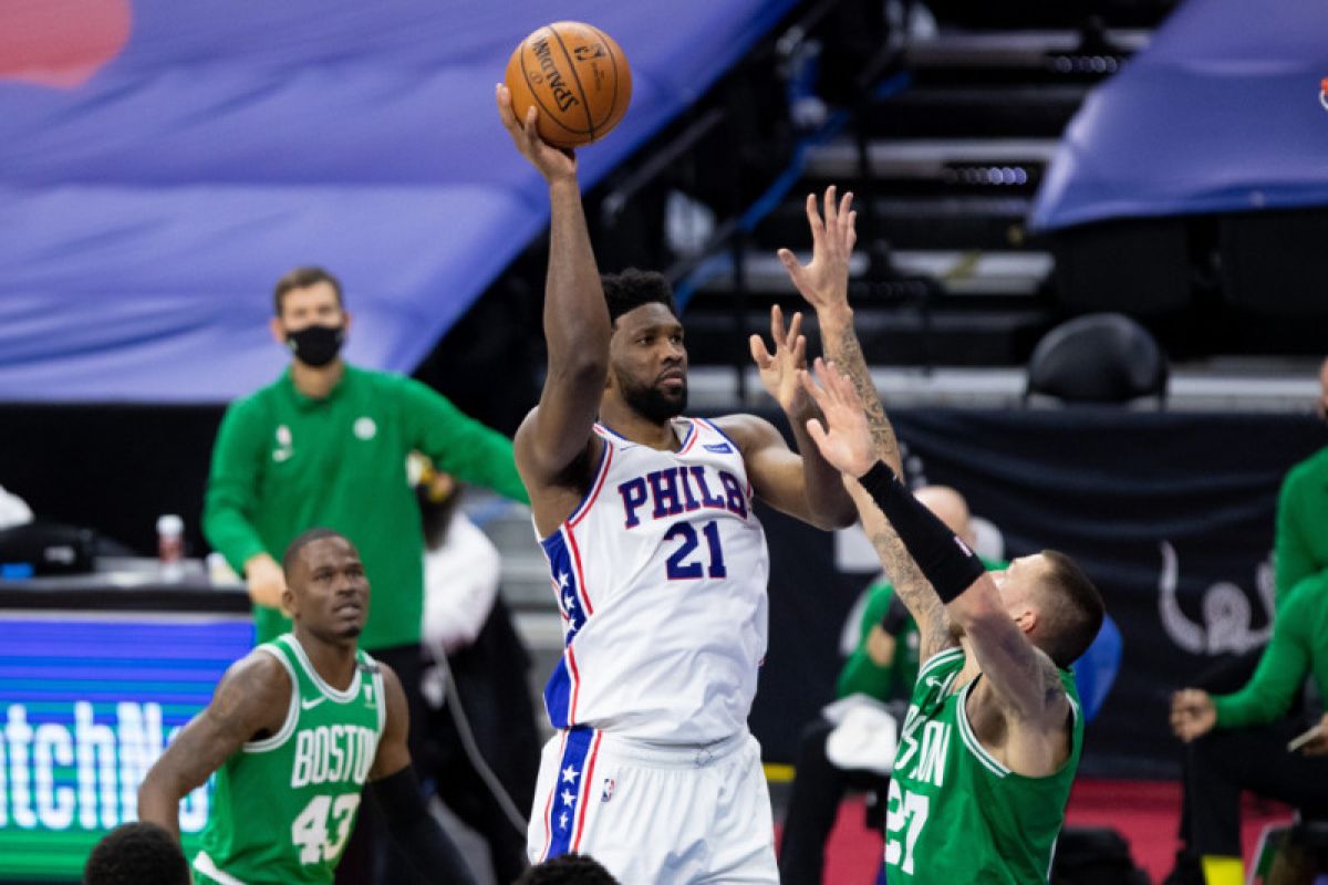 Joel Embiid bawa Philadelphia 76ers tundukkan Celtics 117-109