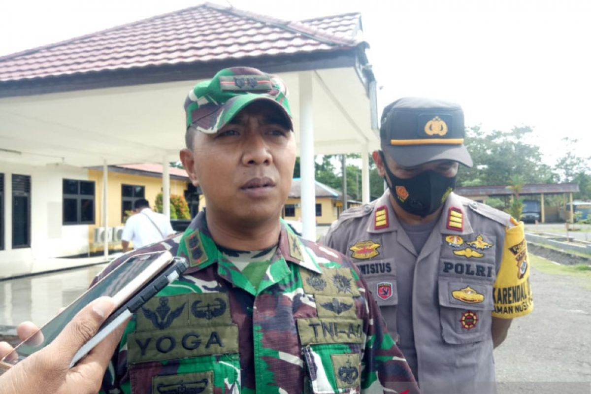 Prajurit TNI/Polri disiagakan di Banti jaga keamanan warga