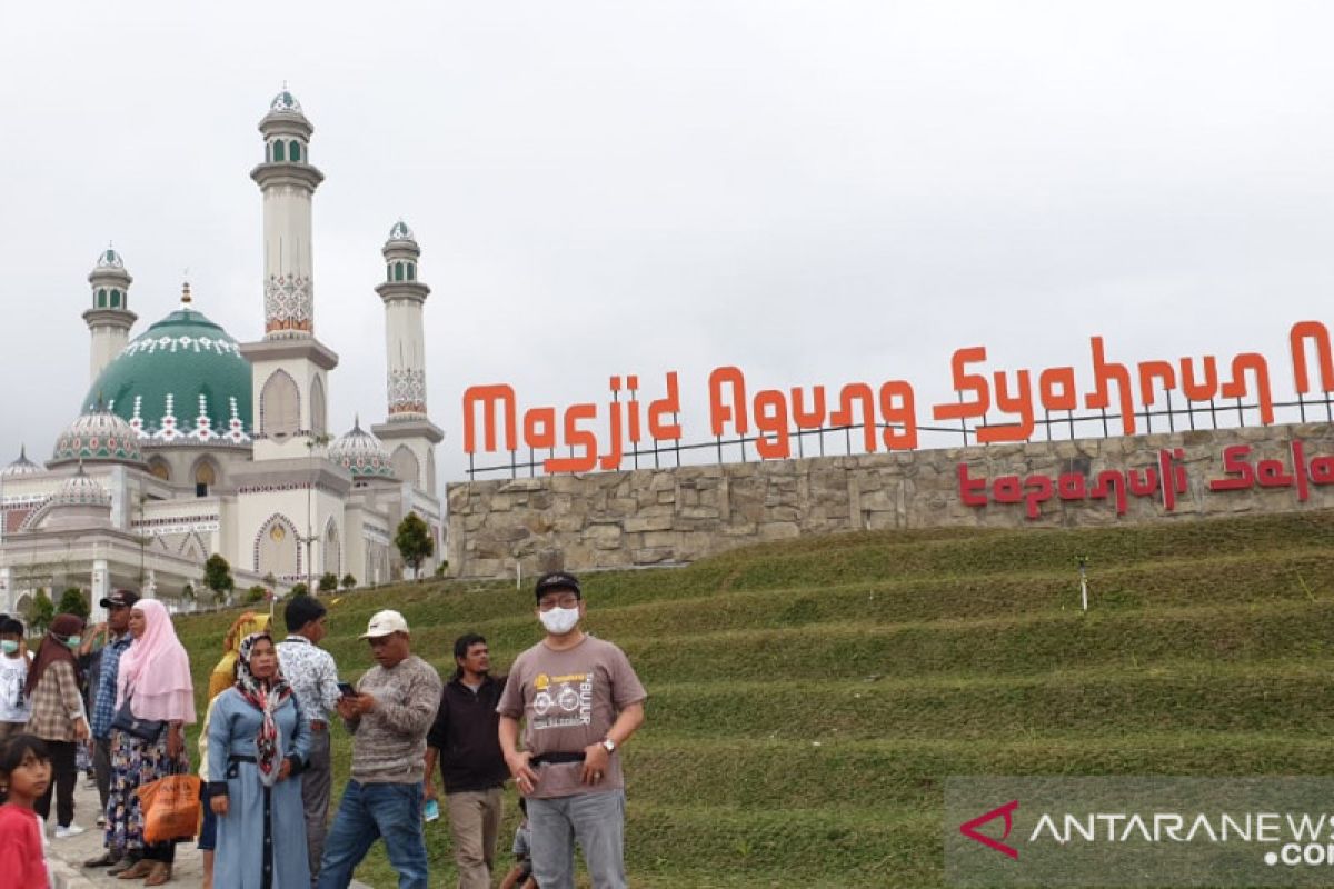 Jumat, Masjid Agung Syahrun Nur Tapsel diresmikan