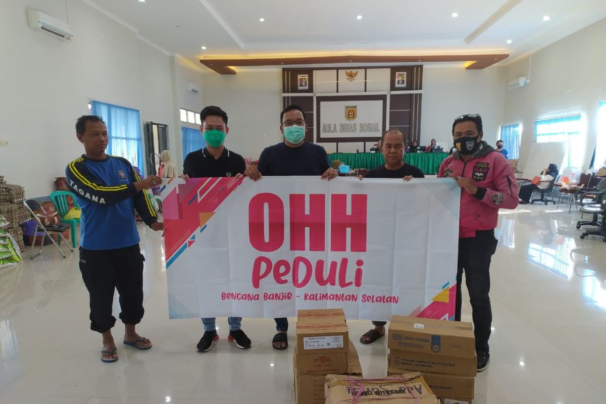 Perkumpulan masyarakat Riau salurkan bantuan korban banjir