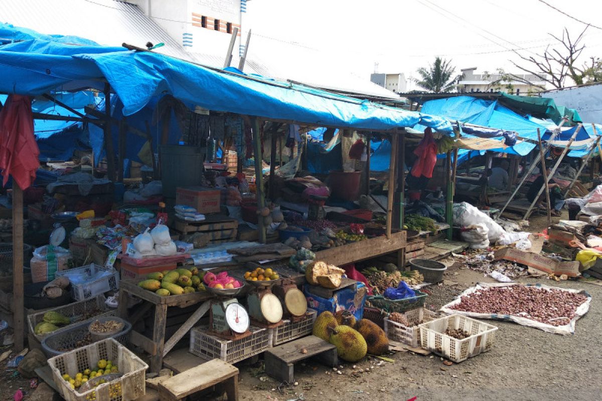 Pasar tradisional di Mamuju Sulbar mulai beraktivitas