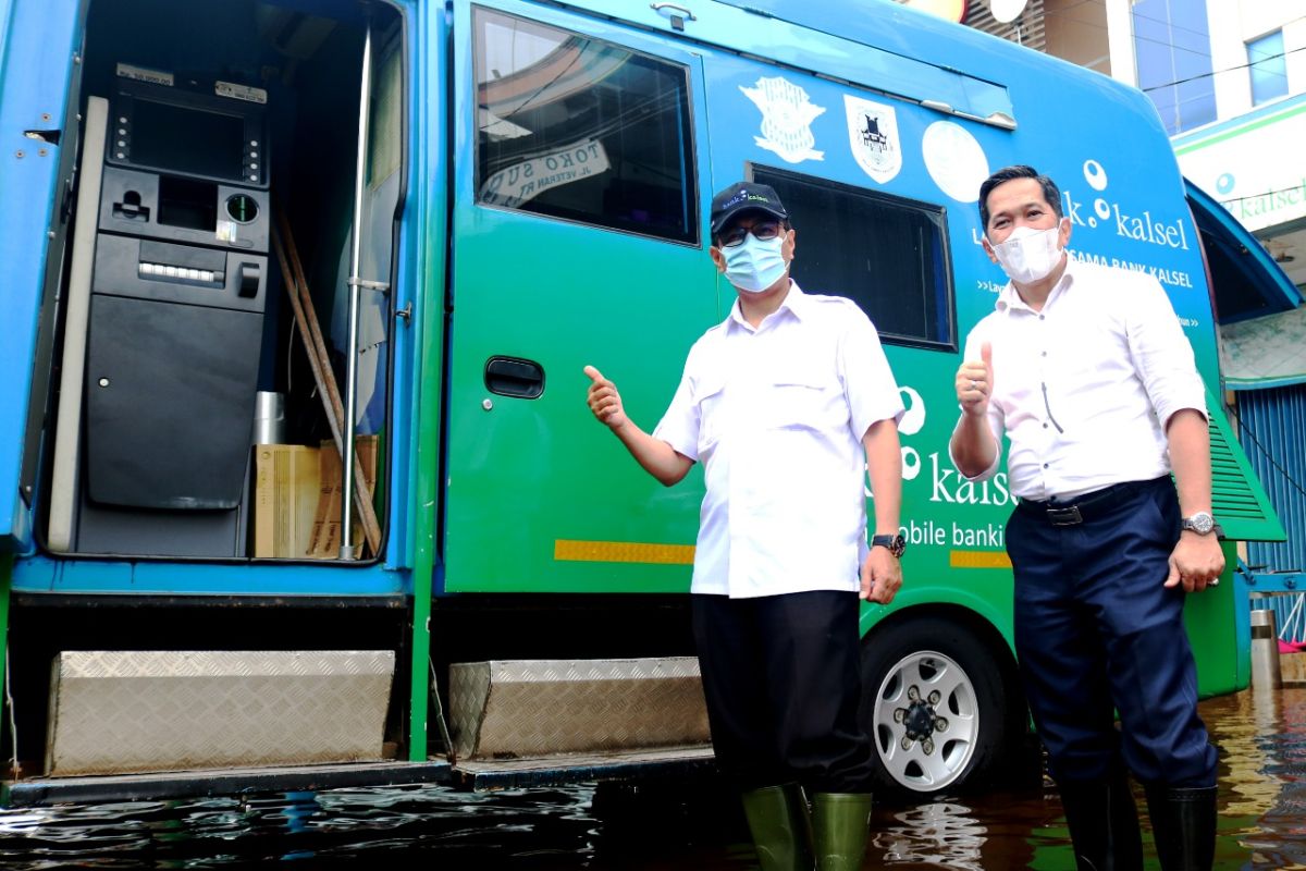 Optimalisasi layanan Bank Kalsel saat  banjir