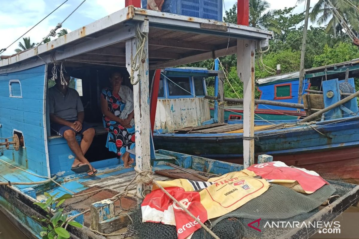 Nelayan Singkawang tak melaut karena cuaca kurang bersahabat