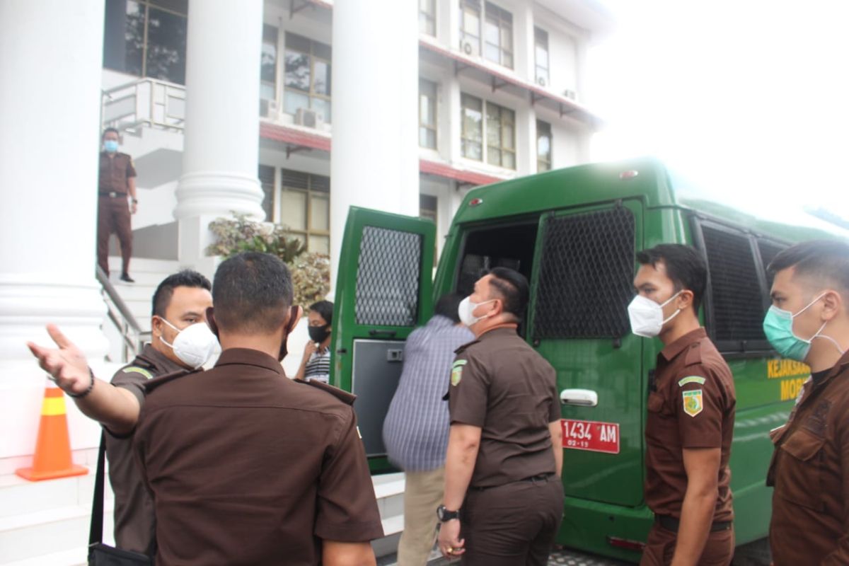 Kejati Sulut tahan tersangka kasus korupsi pemecah ombak