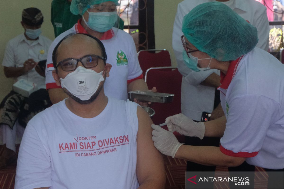 535 tenaga kesehatan Kota Denpasar sudah divaksin COVID-19 (video)