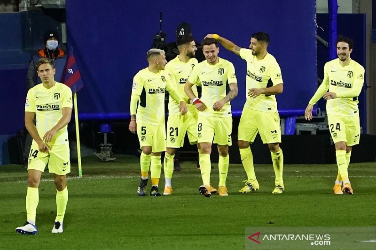 Luis Suarez antar Atletico Madrid bangkit tundukkan Eibar 2-1