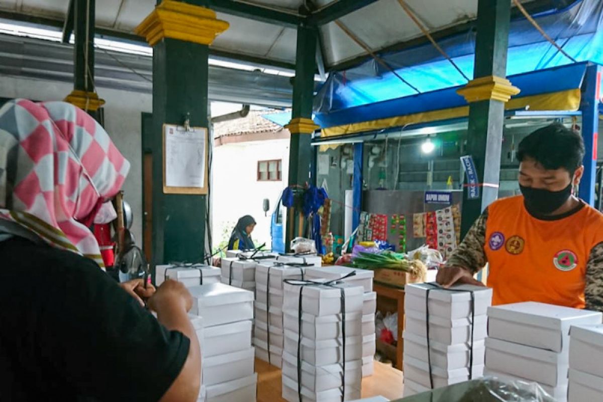 Dinsos Yogyakarta membantu makanan untuk pasien COVID-19 isolasi mandiri