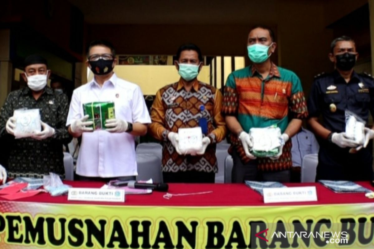 Ditresnarkoba Polda Kalbar musnahkan barang bukti 4 kilogram sabu