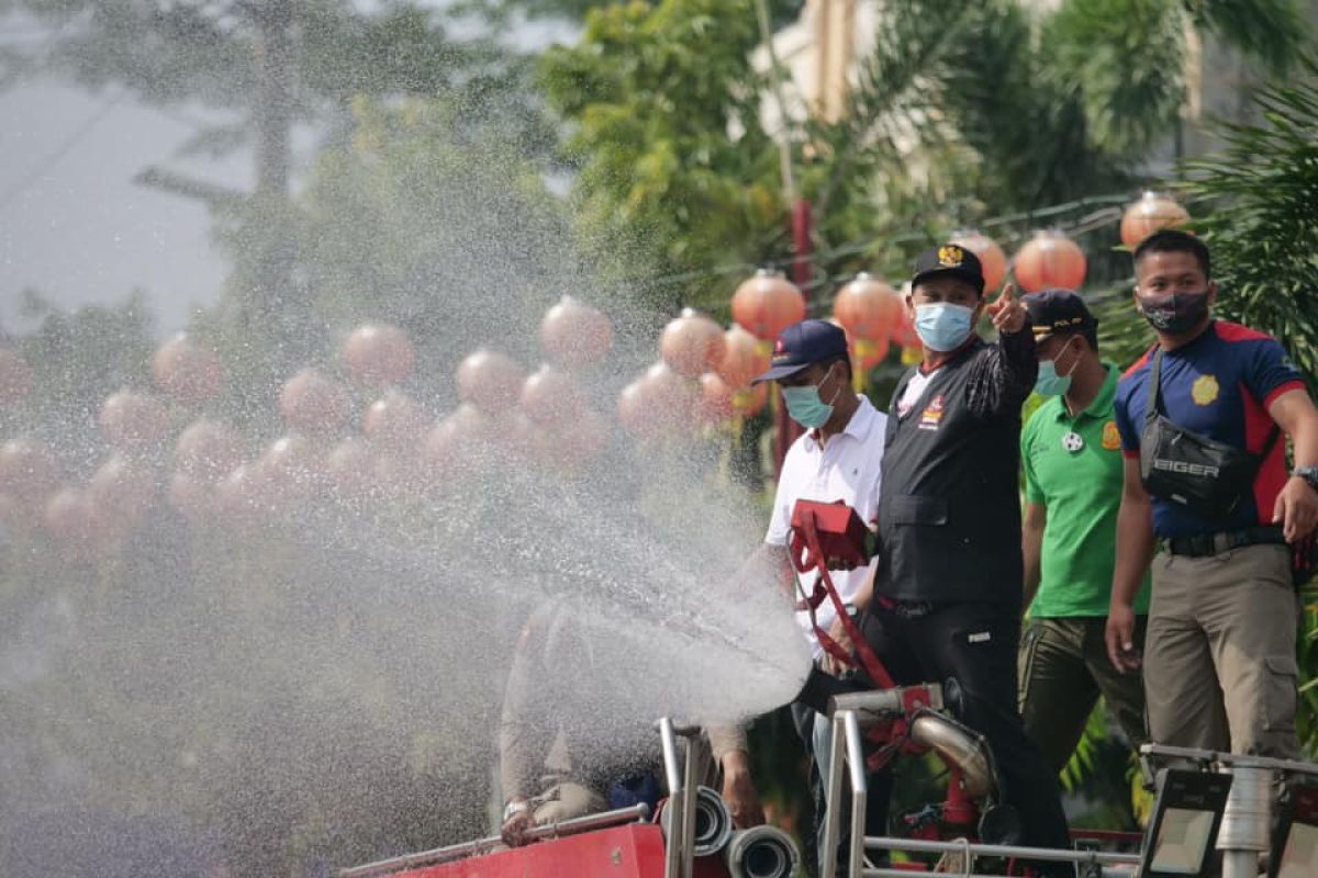 Pemkot Madiun tingkatkan penyemprotan disinfektan massal guna tekan kasus COVID-19