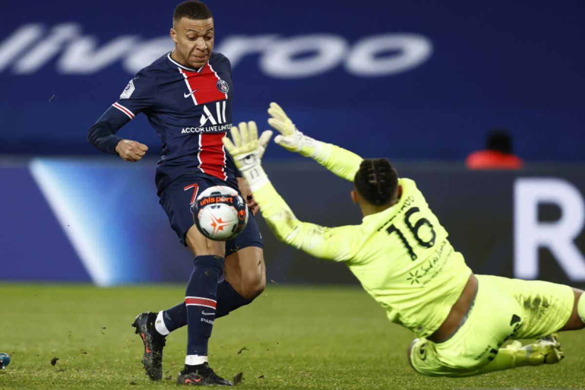 Liga Prancis:  Dua gol Kylian Mbappe bantu PSG lumat Montpellier 4-0