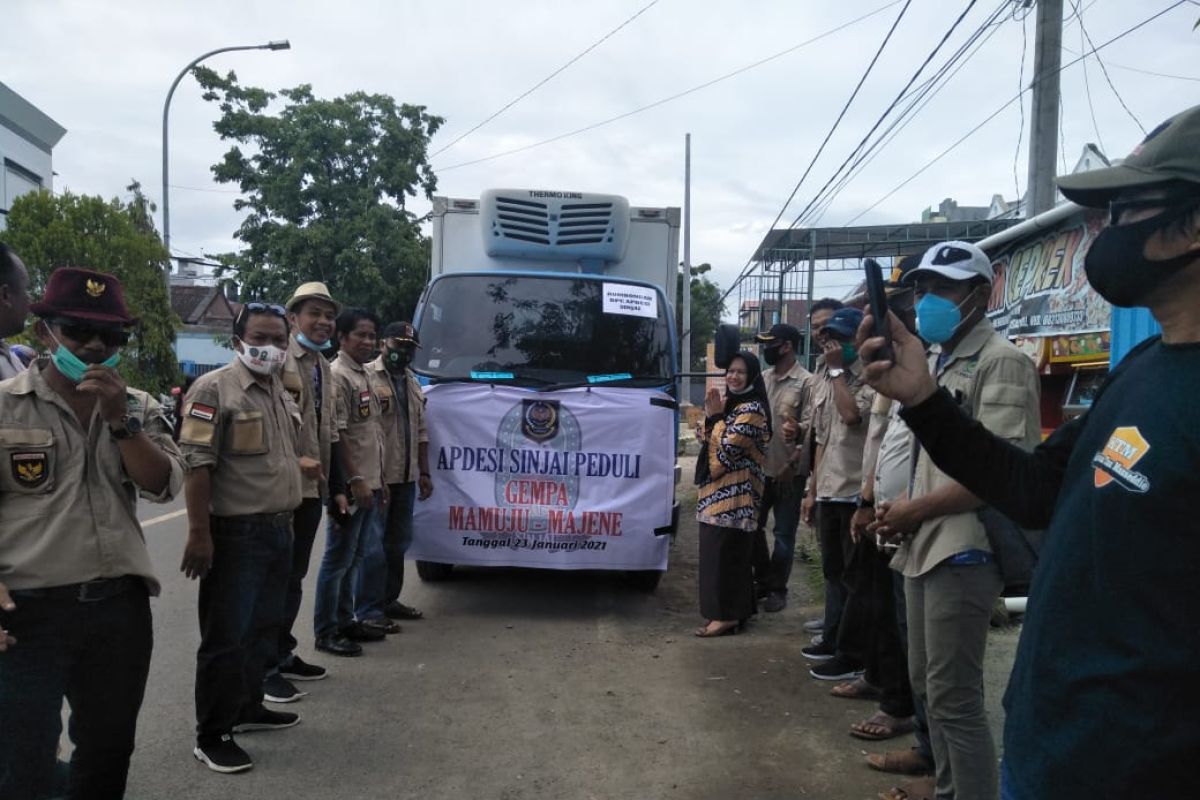 Wakil Bupati Sinjai lepas rombongan kemanusiaan APDESI ke Sulawesi Barat
