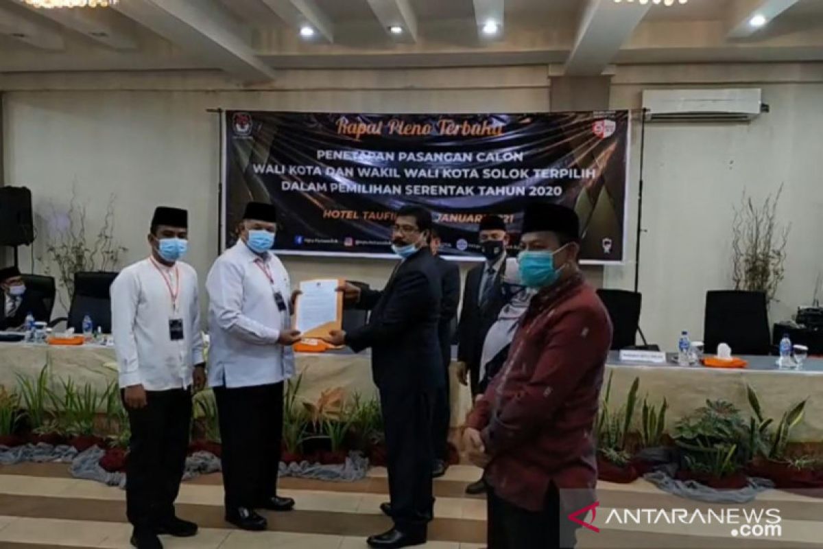 Zul Elfian-Ramadhani  ditetapkan sebagai Wali Kota Solok terpilih 2021-2024