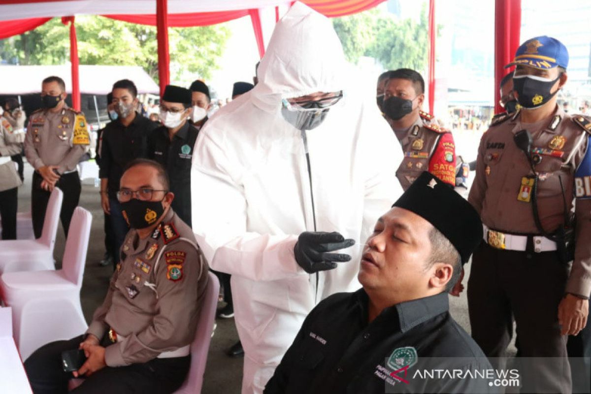 Pagar Nusa dan Polda Metro Jaya adakan swab antigen untuk 500 polisi