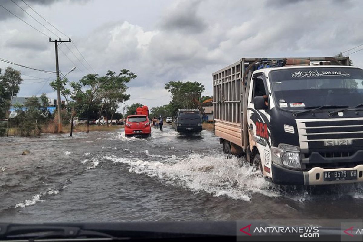 Jalan Banjarbaru - Tanah Laut sudah bisa dilintasi