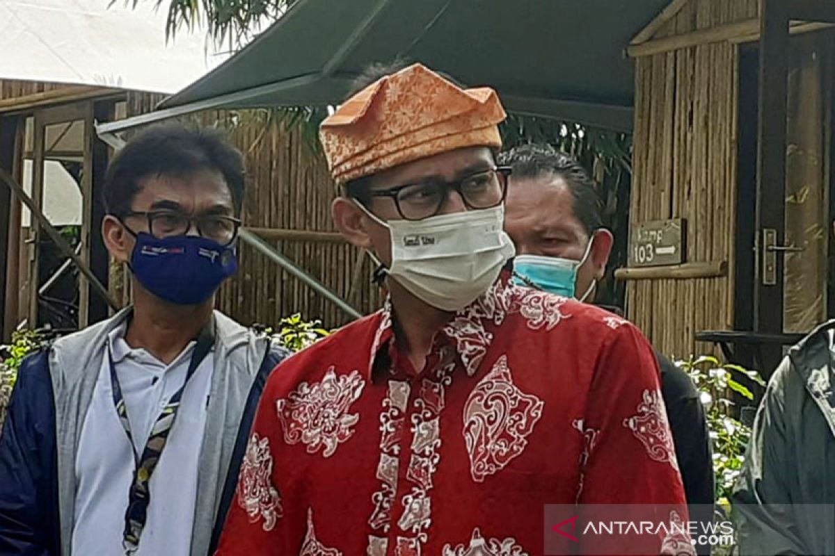 Menparekraf Sandiaga Uno berencana pindah kantor di Bali