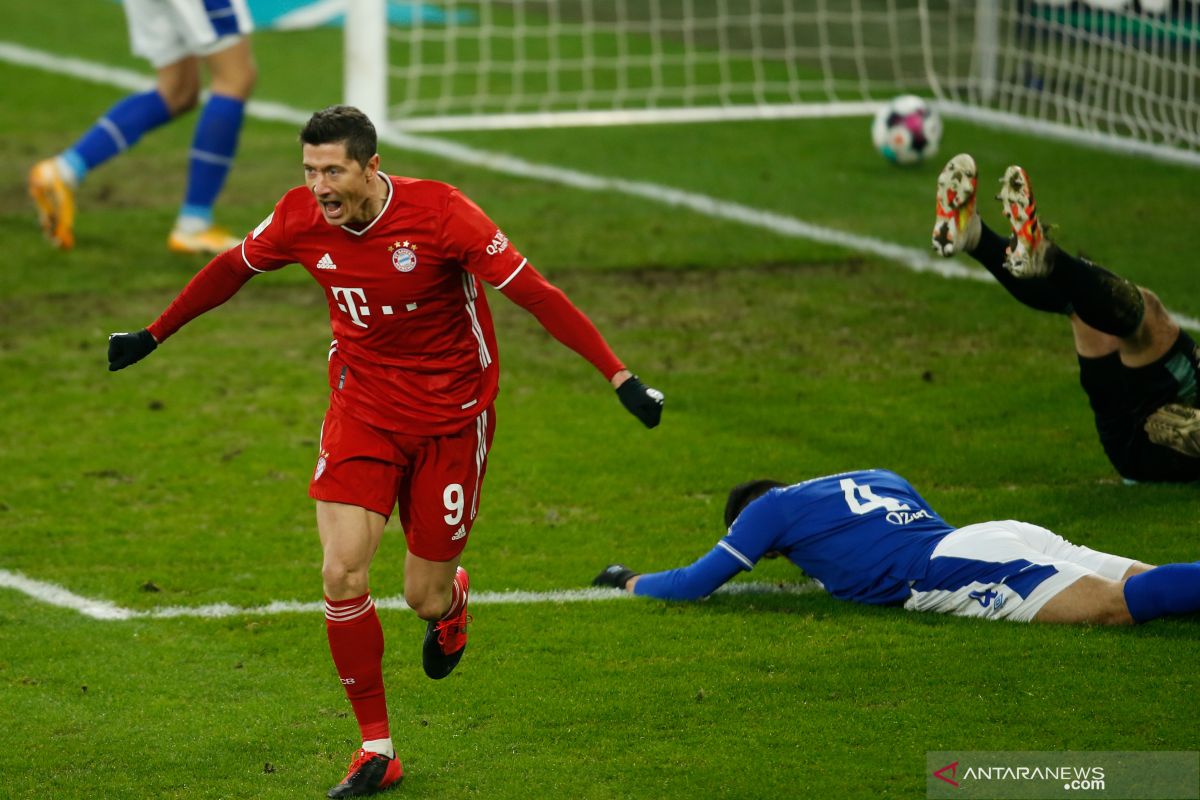 Liga Jerman, Bayern unggul tujuh poin setelah lucuti Schalke empat gol tanpa balas