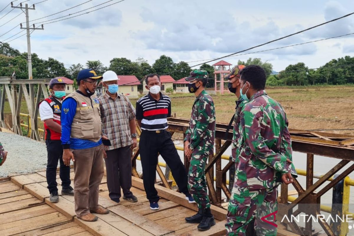 Bupati Tanah Laut sampaikan terima kasih TNI AD bantu bangun jembatan Tabanio