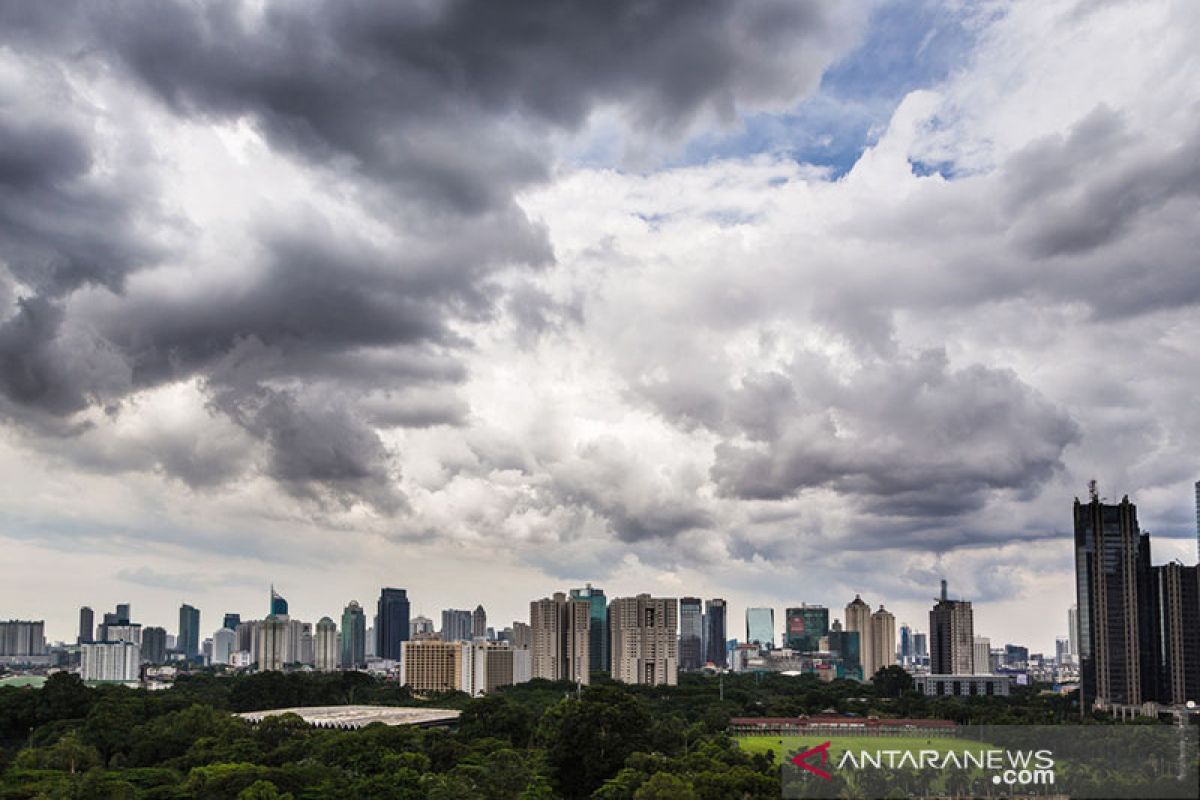 Jakarta berawan sepanjang hari ini