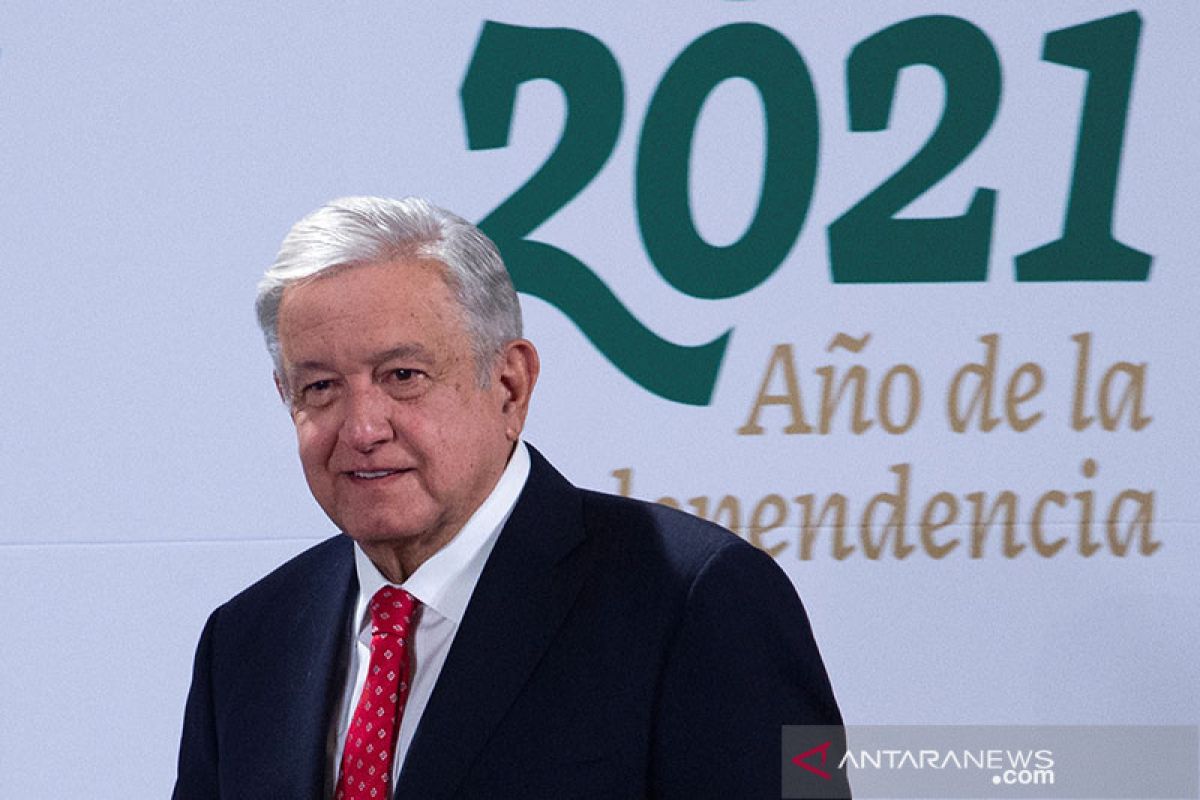 Presiden Meksiko Andres Manuel Lopez Obrador positif corona