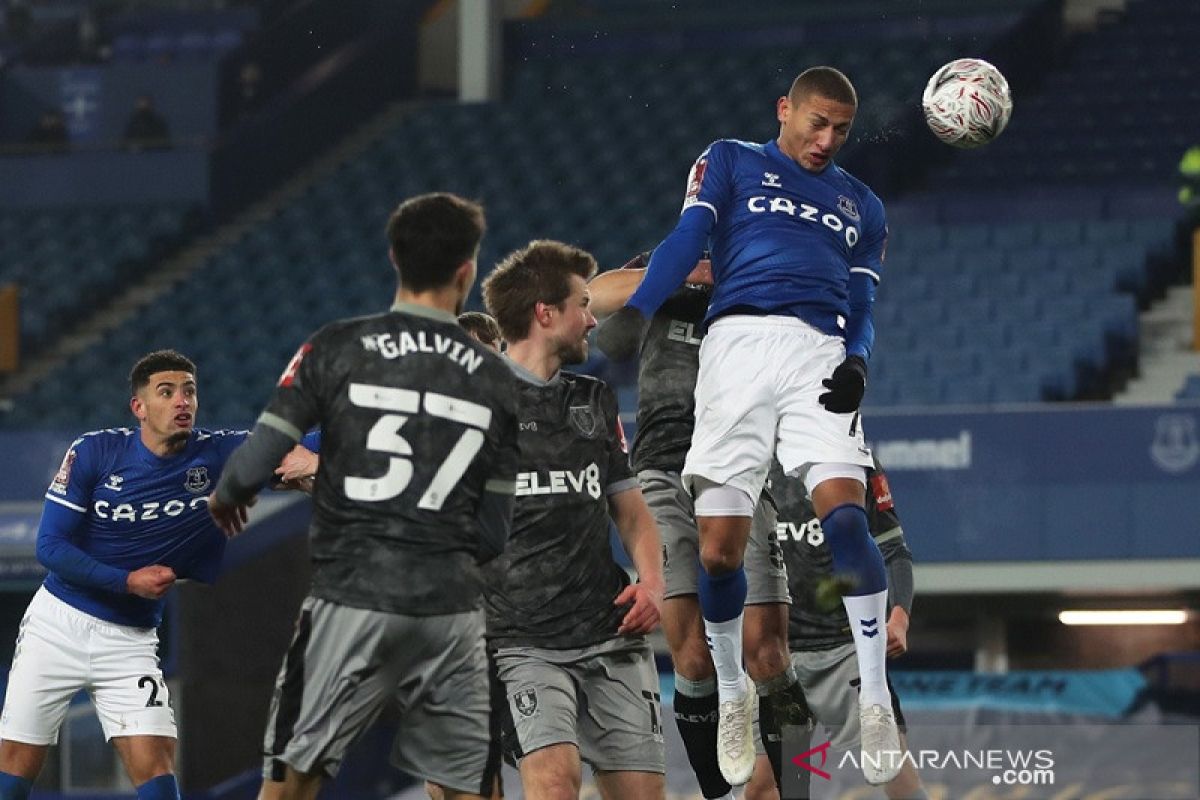 Gilas Wednesday 3-0, Everton melaju ke babak kelima Piala FA