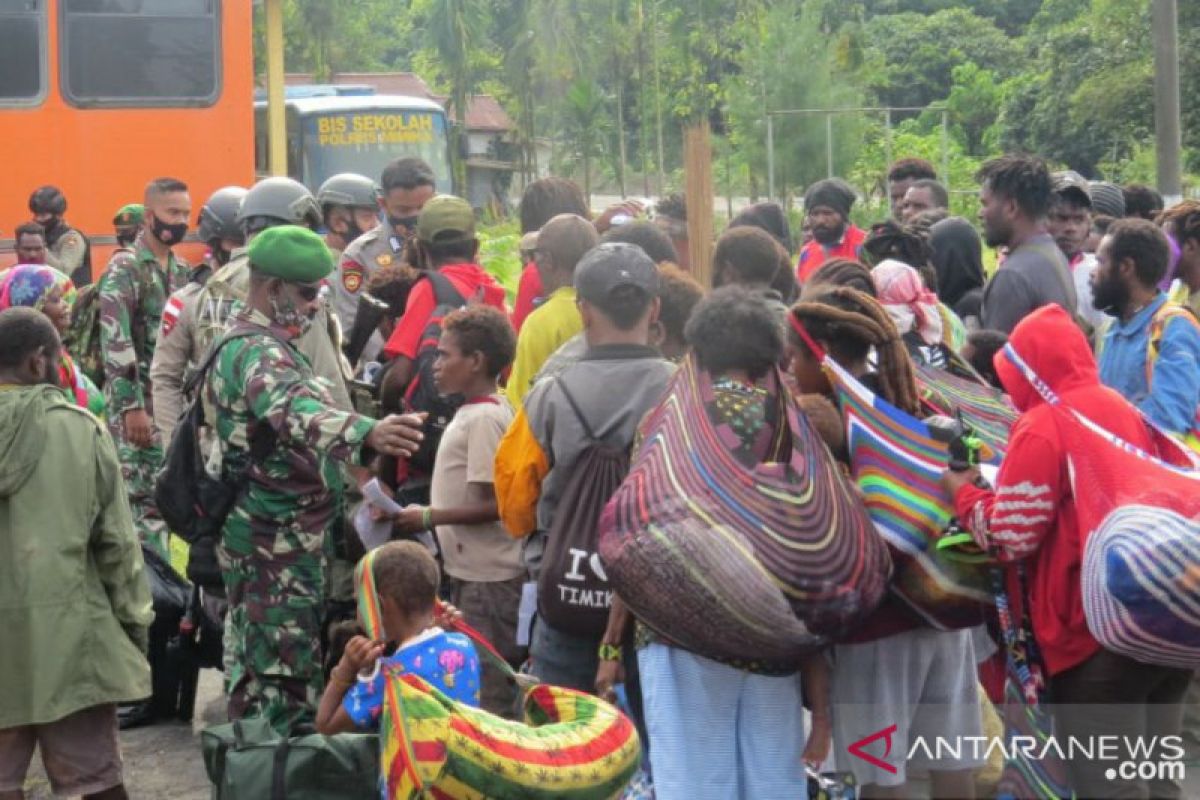 Seratusan pengungsi kembali dipulangkan ke Banti distrik Tembagapura