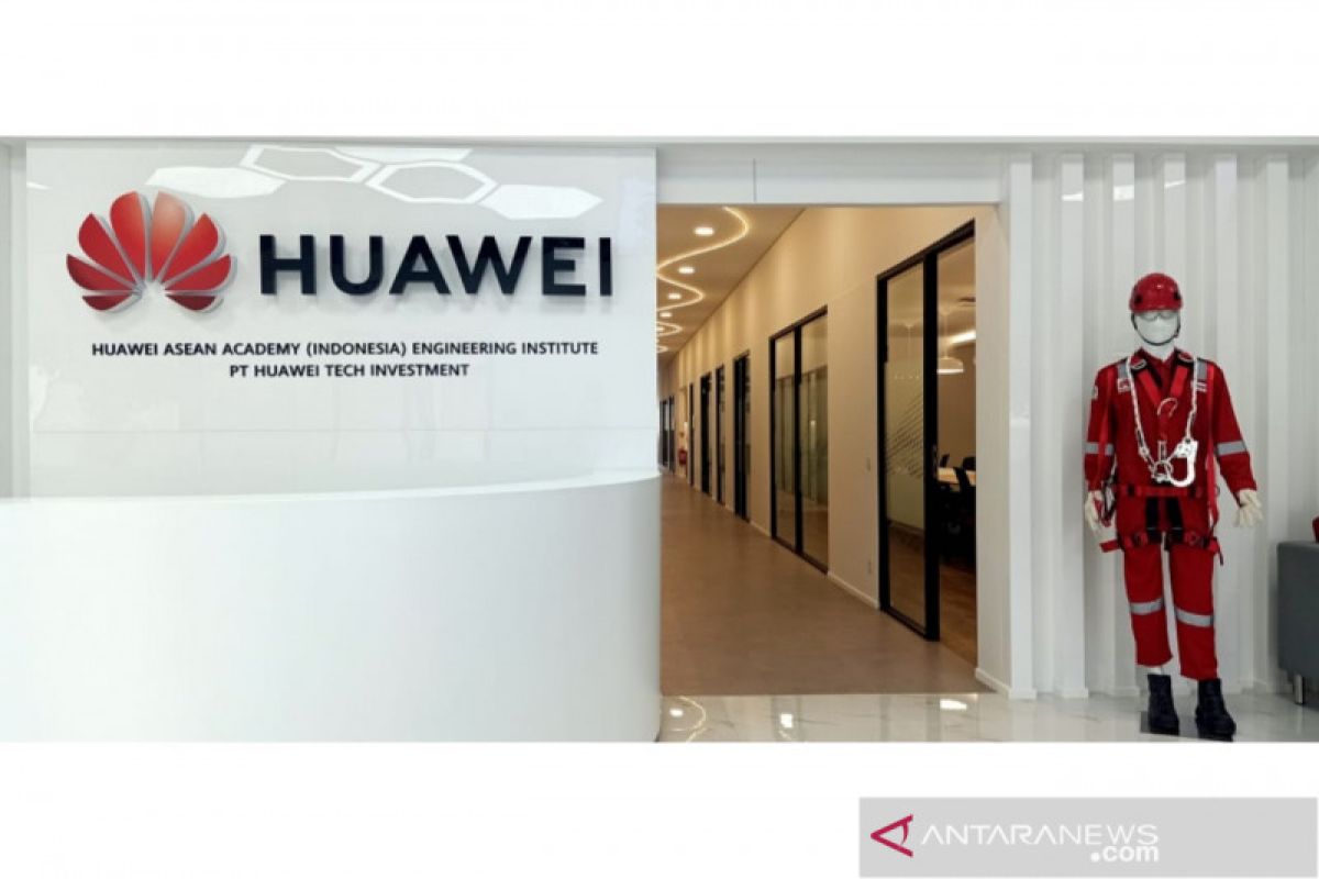 Huawei ASEAN Academy Engineering Institute di Indonesia resmi dibuka