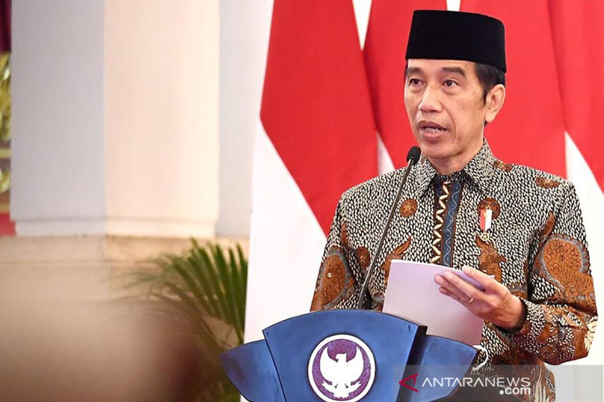 Presiden Jokowi gelar ratas bahas kasus positif COVID-19 tembus 1 juta orang