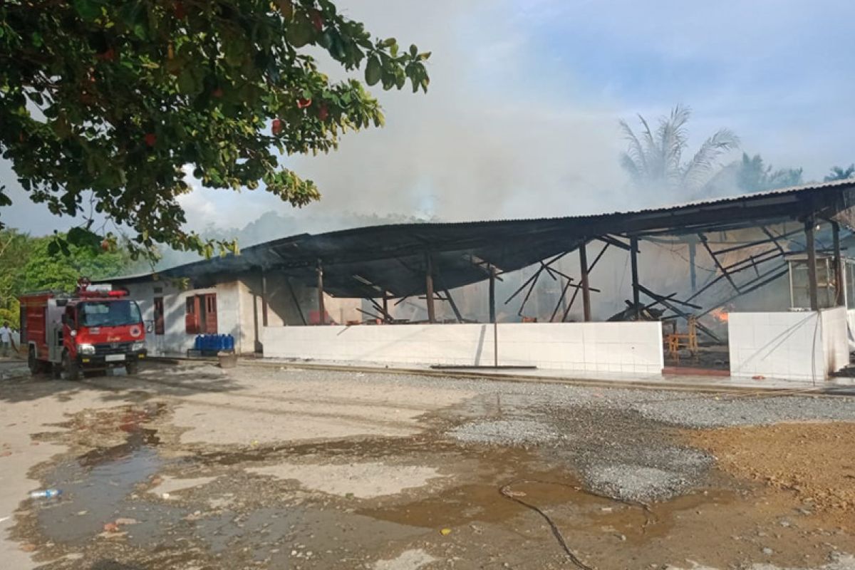 Rumah makan di Aceh Jaya hangus dilalap si jago merah